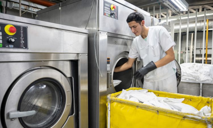 ¿Qué es y qué hace una lavandería industrial?